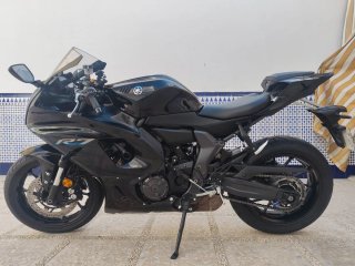 Yamaha R7(A2)