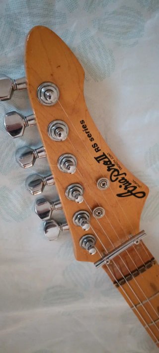 Guitarra Aria Pro II RS Series