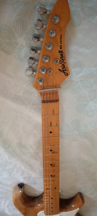 Guitarra Aria Pro II RS Series