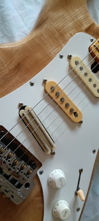 Guitarra Aria Pro II RS Series