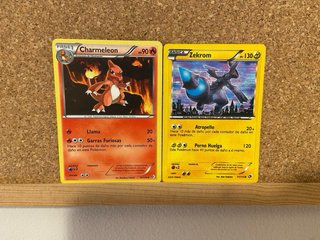 Lote Cartas Pokémon Holo y Reverse Holo + Pikachu