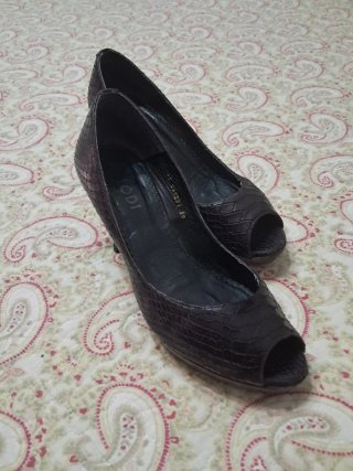 Zapatos LODI Negros Talla 39