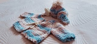 Conjunto Bebé 0-3 Meses: Casaco, Gorro e Sapatos