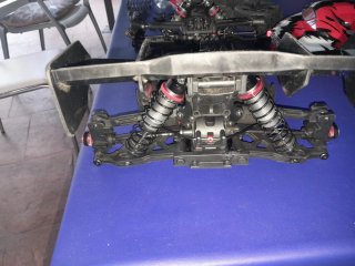 Piezas buggy corally python 1/8