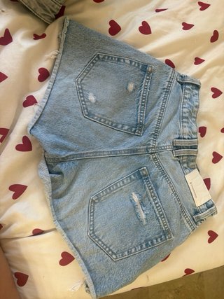 Vaqueros shorts rotos