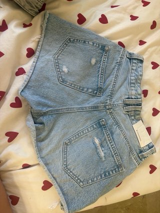 Vaqueros shorts rotos