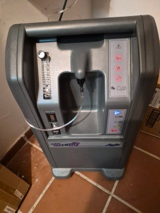 Concentrador de oxígeno estacionario AirSep NewLif