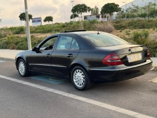 Mercedes-Benz E 220 CDI Negro