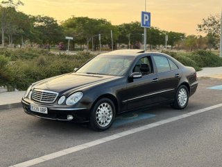 Mercedes-Benz E 220 CDI Negro