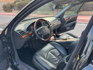 Mercedes-Benz E 220 CDI Negro