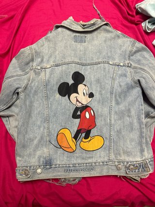 Chaqueta vaquera Pull&Bear Disney Talla M