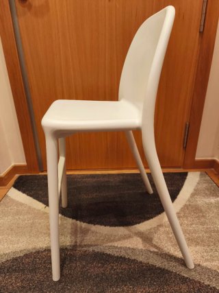 Silla infantil IKEA blanca