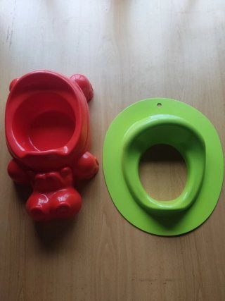 Lote orinal  y reductor infantil rojo y verde