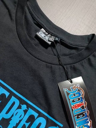 T-shirt One Piece XL