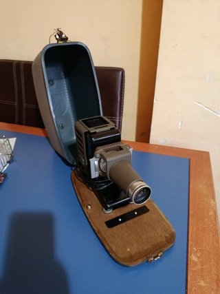 Proyector diapositivas Leitz años 60