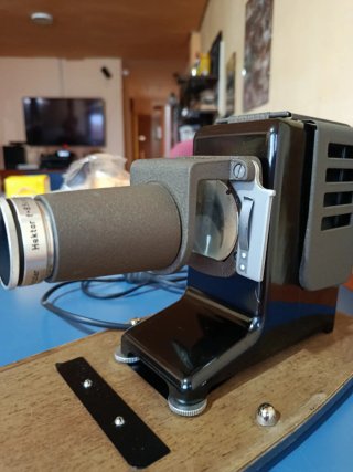 Proyector diapositivas Leitz años 60