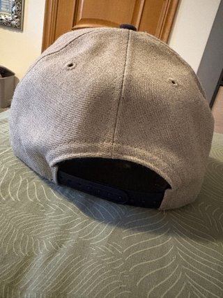 Gorra New Era Snapback Gris y Azul Cavaliers