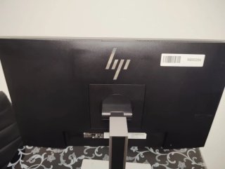 Monitor HP Plata y batería.