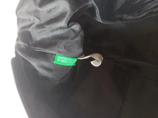 Exclusivo bolso bandoler United Colors of Benetton