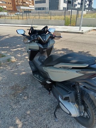 Honda Forza 350 Gris