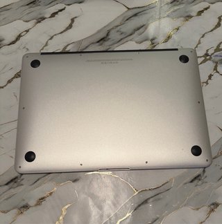 MacBook Air 13" 256GB SSD Intel i5 + 2 caricatori