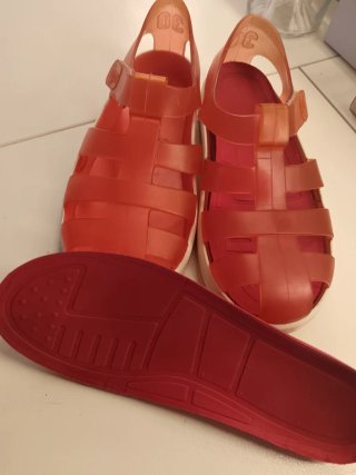 Sandalias rojas niñ@s Talla 30