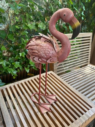 Mesa y bancos de jardín y regalo HAMACA y PELICANO