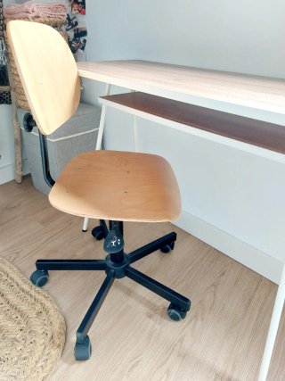 Escritorio/Consola Marrón y Blanco+silla escritori