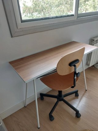 Escritorio/Consola Marrón y Blanco+silla escritori