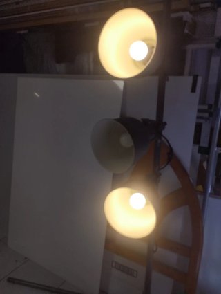 Lámpara de pie IKEA HEKTAR Negra