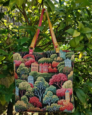 Bolso Tote reversible hecho a mano. Asas de piel