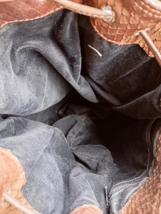Bolso de cuero marrón