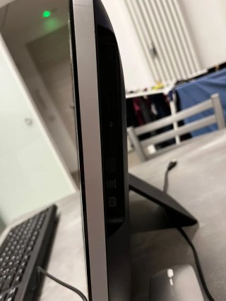 HP 20 PC All-in-One con Tastiera