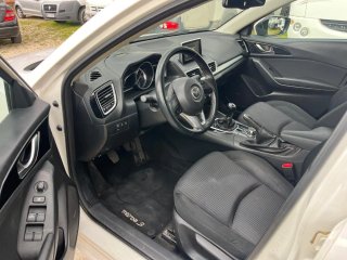 Mazda 3 2015