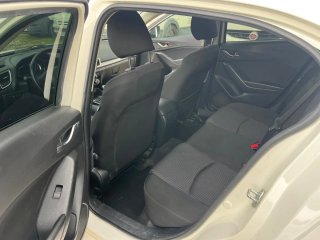 Mazda 3 2015