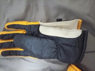 Guantes Unisex Mithra Negro y Amarillo