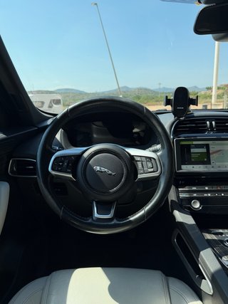 Jaguar F-Pace Prestidge AWD