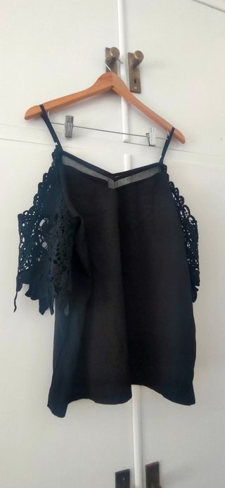 Blusa Shein Negra con Encaje