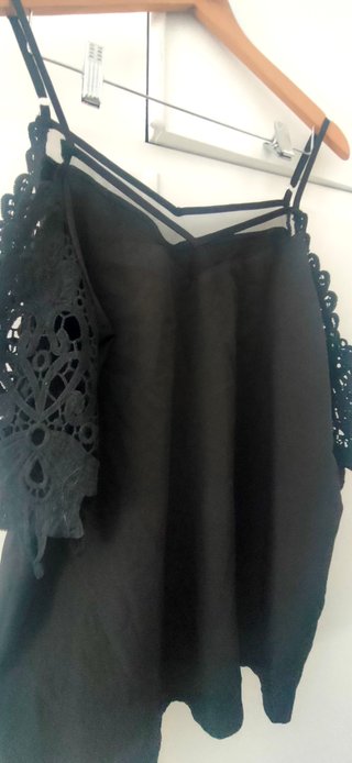 Blusa Shein Negra con Encaje