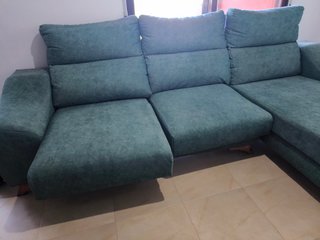 Sofá cheslong gris tela