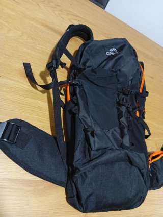 Mochila 25L + Chubasquero Talla L