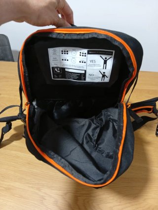 Mochila 25L + Chubasquero Talla L