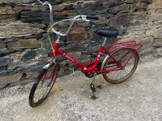 Bicicleta BH plegable antigua roja