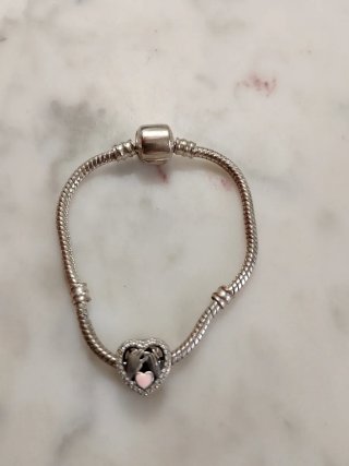 Pulsera elástica con abalorios y dijes de búho