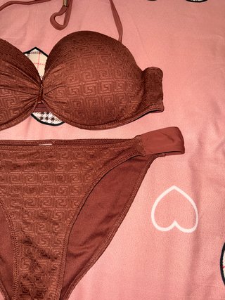 Bikini marrón con textura