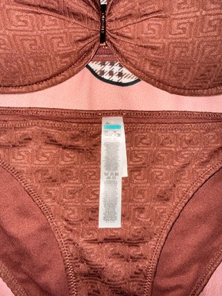 Bikini marrón con textura