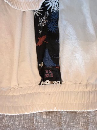 Falda Desigual Blanca con dibujos