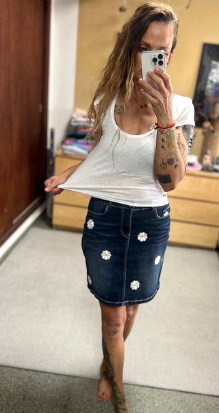 Zara camiseta blanca + falda vaquera elástica * M