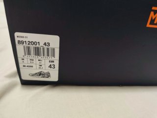 Zapatillas Munich grises y amarillas