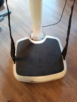Plataforma Vibratoria Merit Fitness V1000